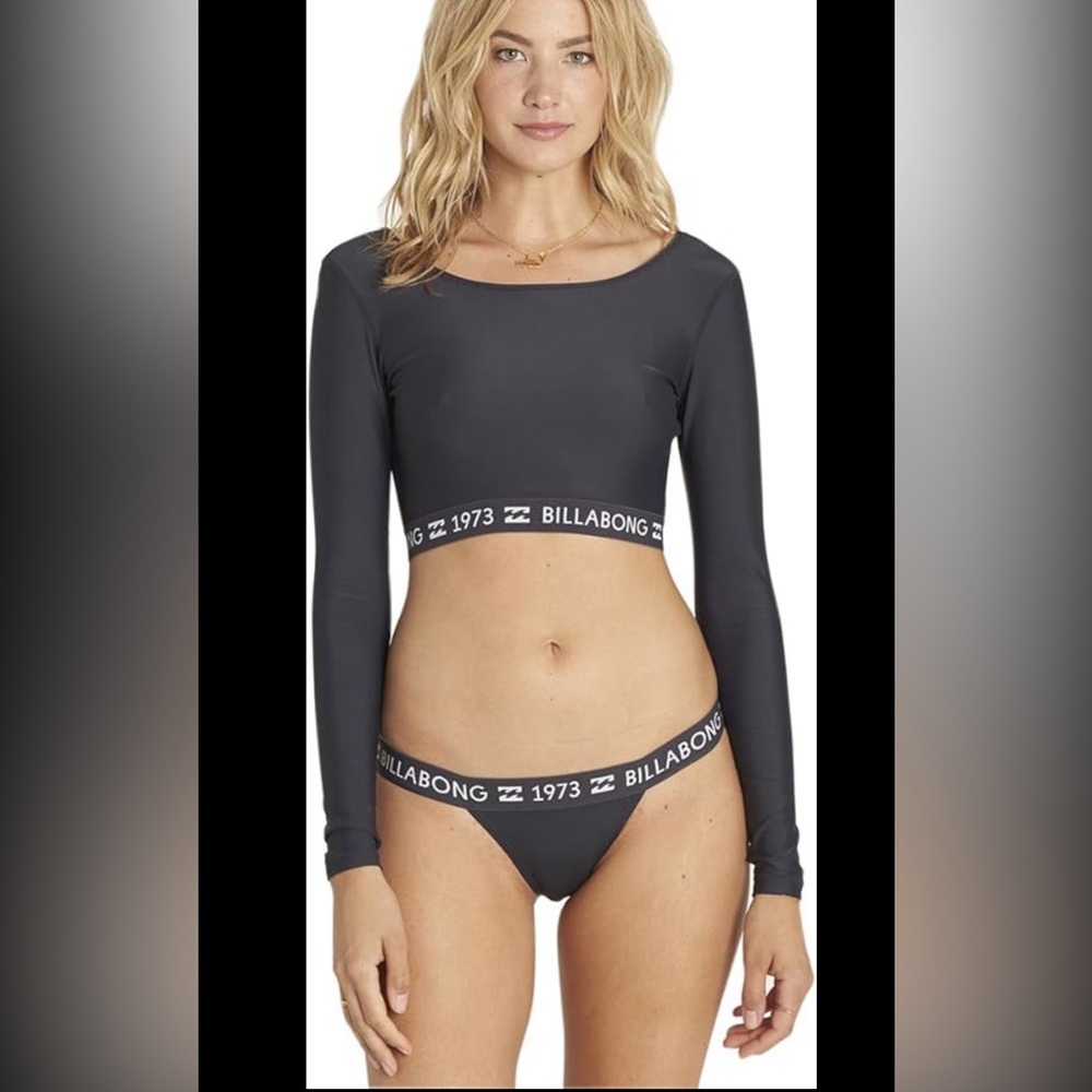 Billabong Cropped Long Sleeve Rashguard